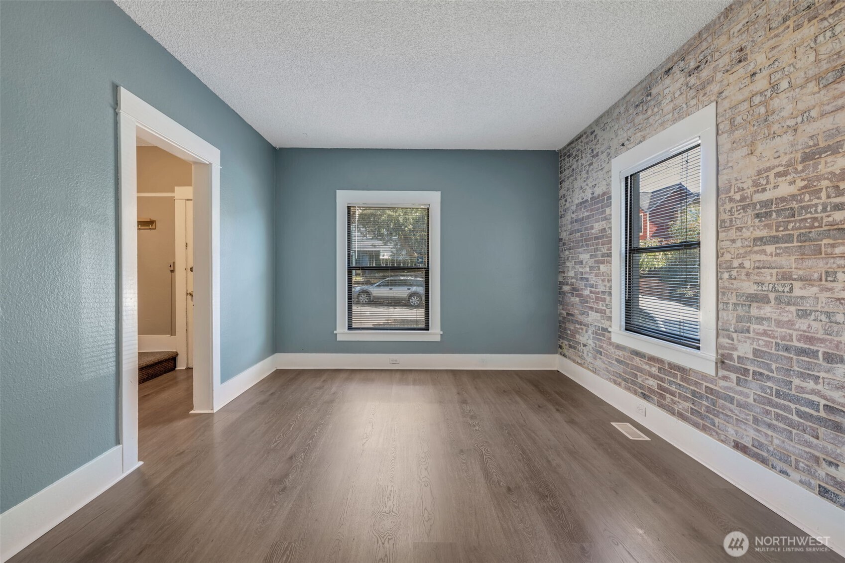 MLS #NWM2576753 image #1