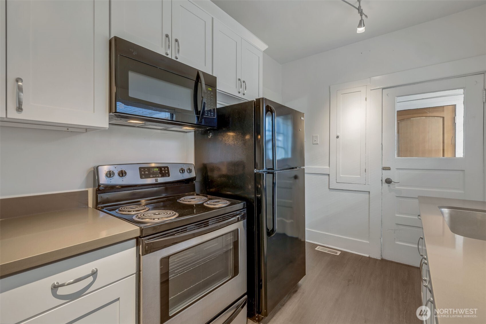MLS #NWM2576753 image #3