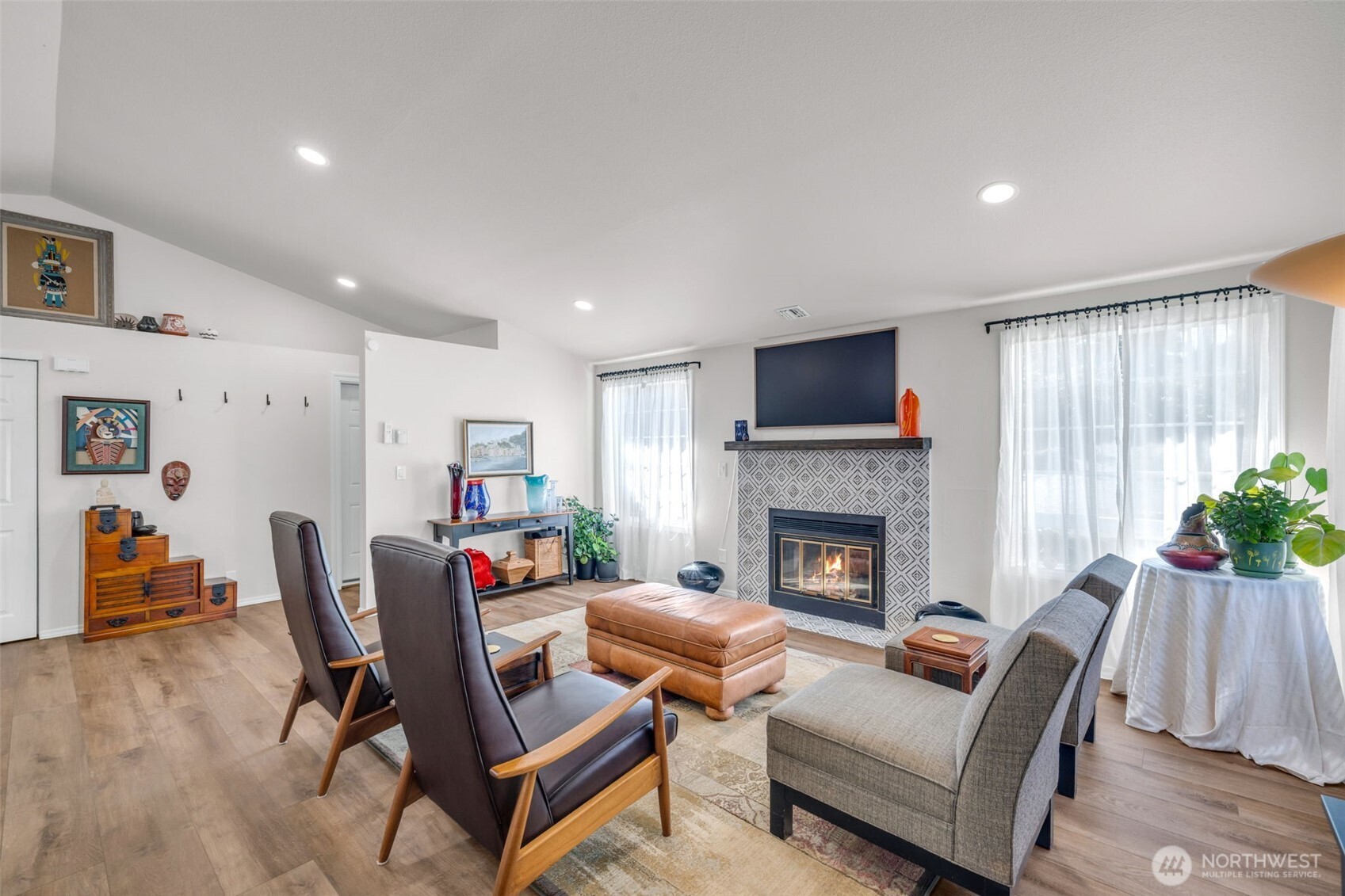 MLS #NWM2576776 image #4