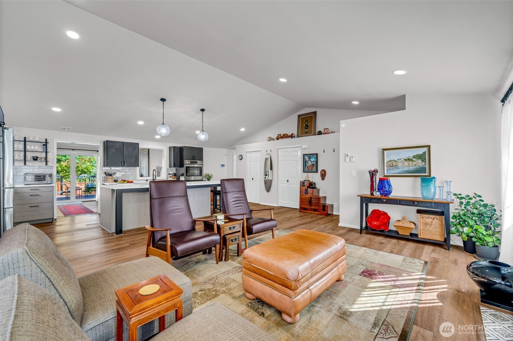 MLS #NWM2576776 image #6