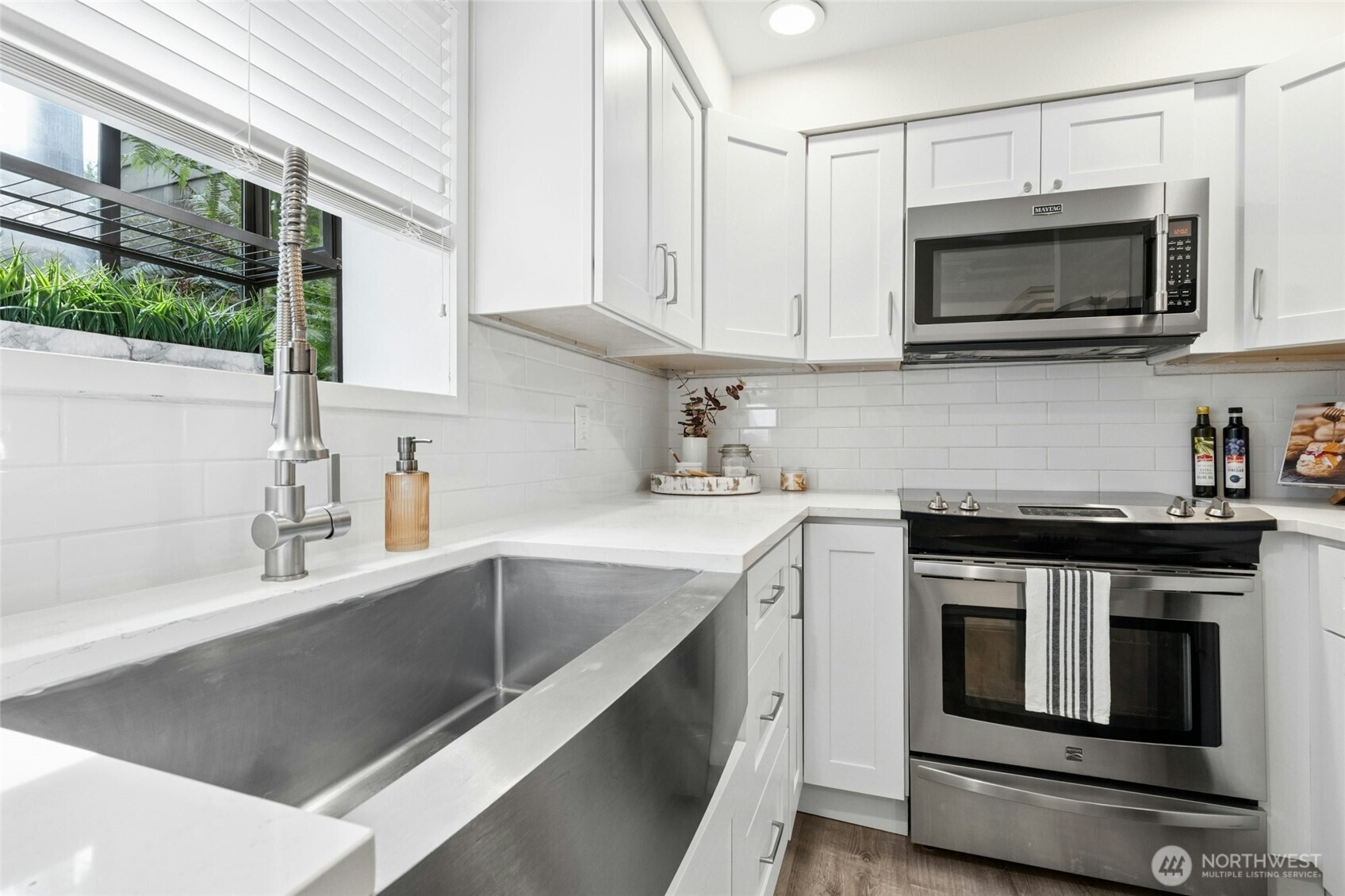 MLS #NWM2576798 image #6