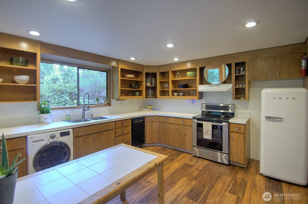 MLS #NWM2576856 image #7