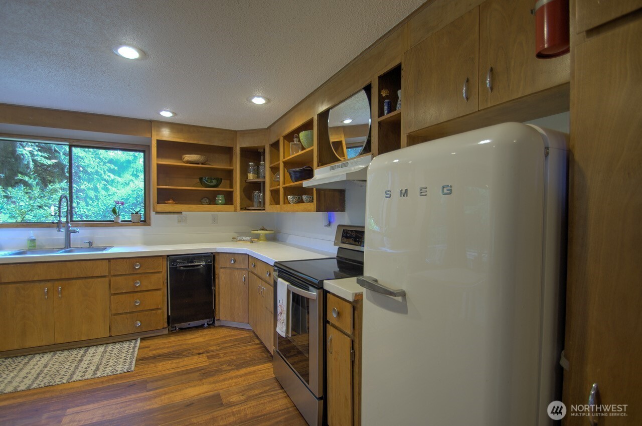 MLS #NWM2576856 image #9