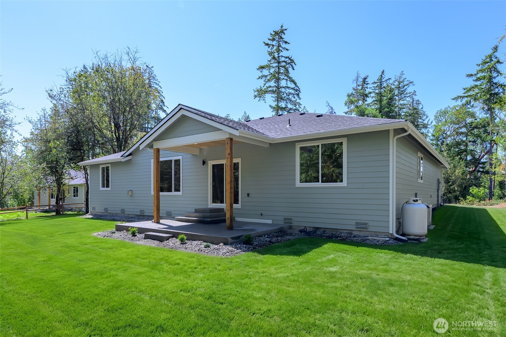 MLS #NWM2576912 image #4