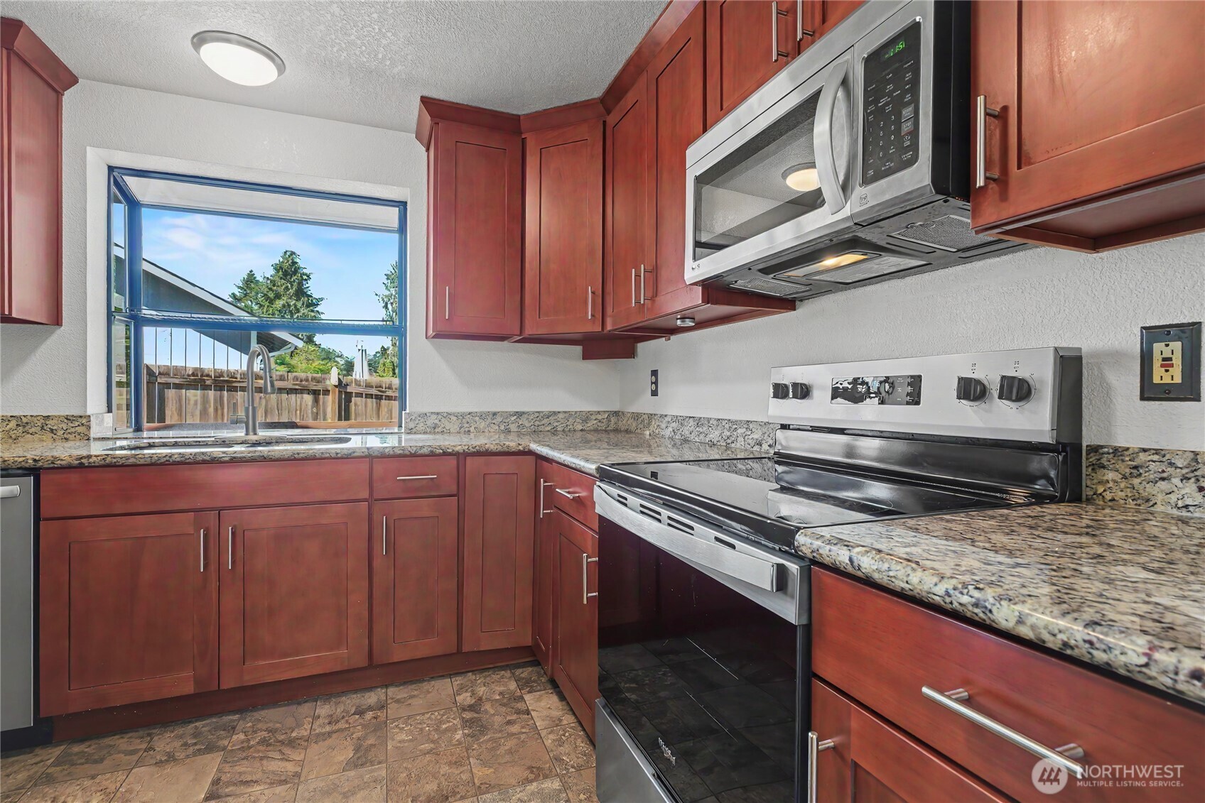 MLS #NWM2577371 image #5