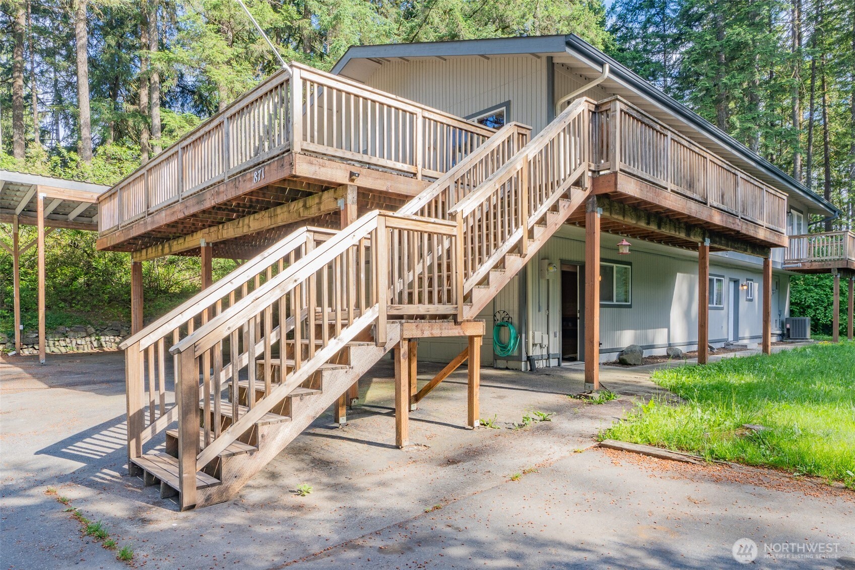 MLS #NWM2577481 image #0