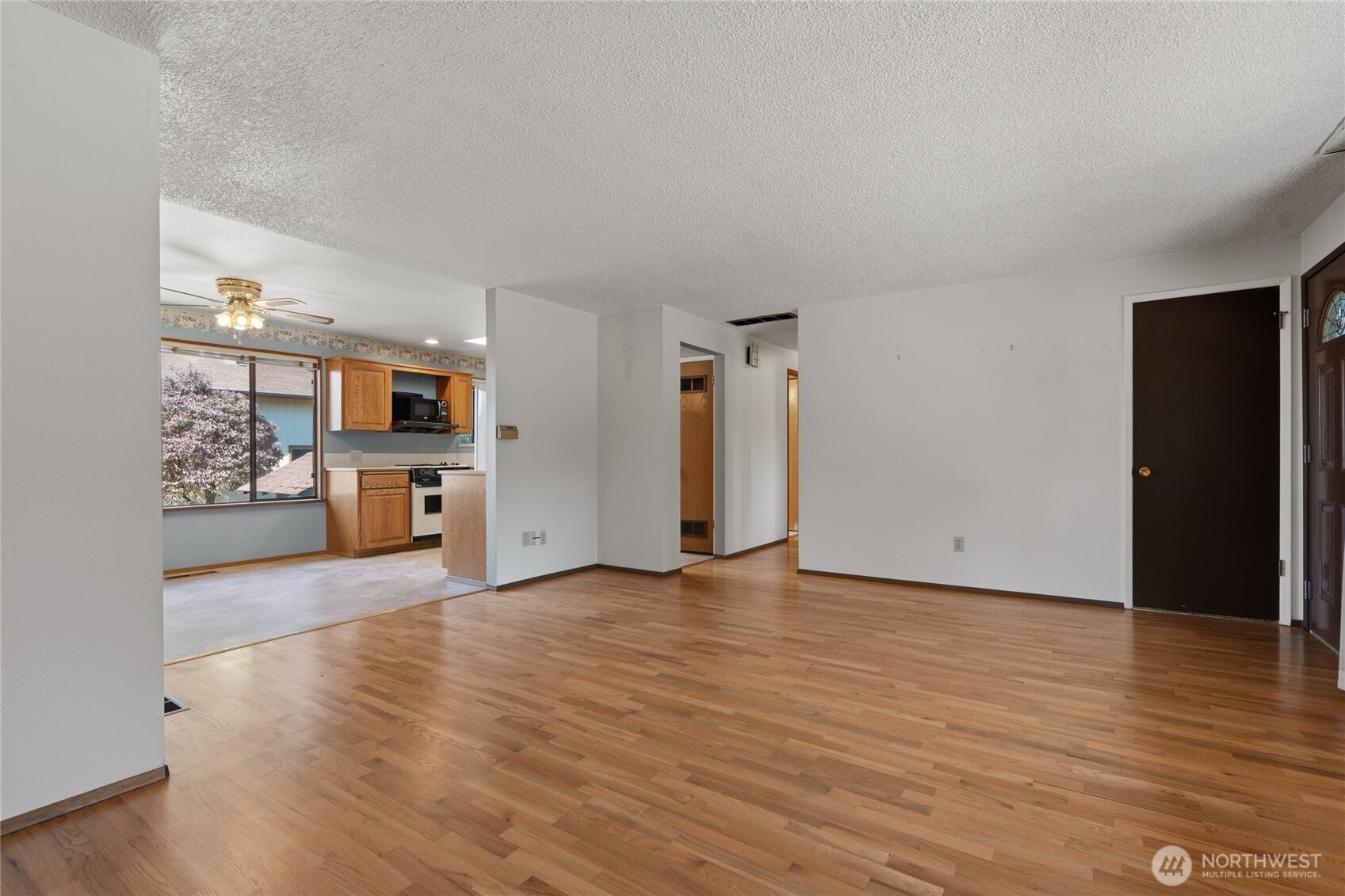 MLS #NWM2577710 image #2
