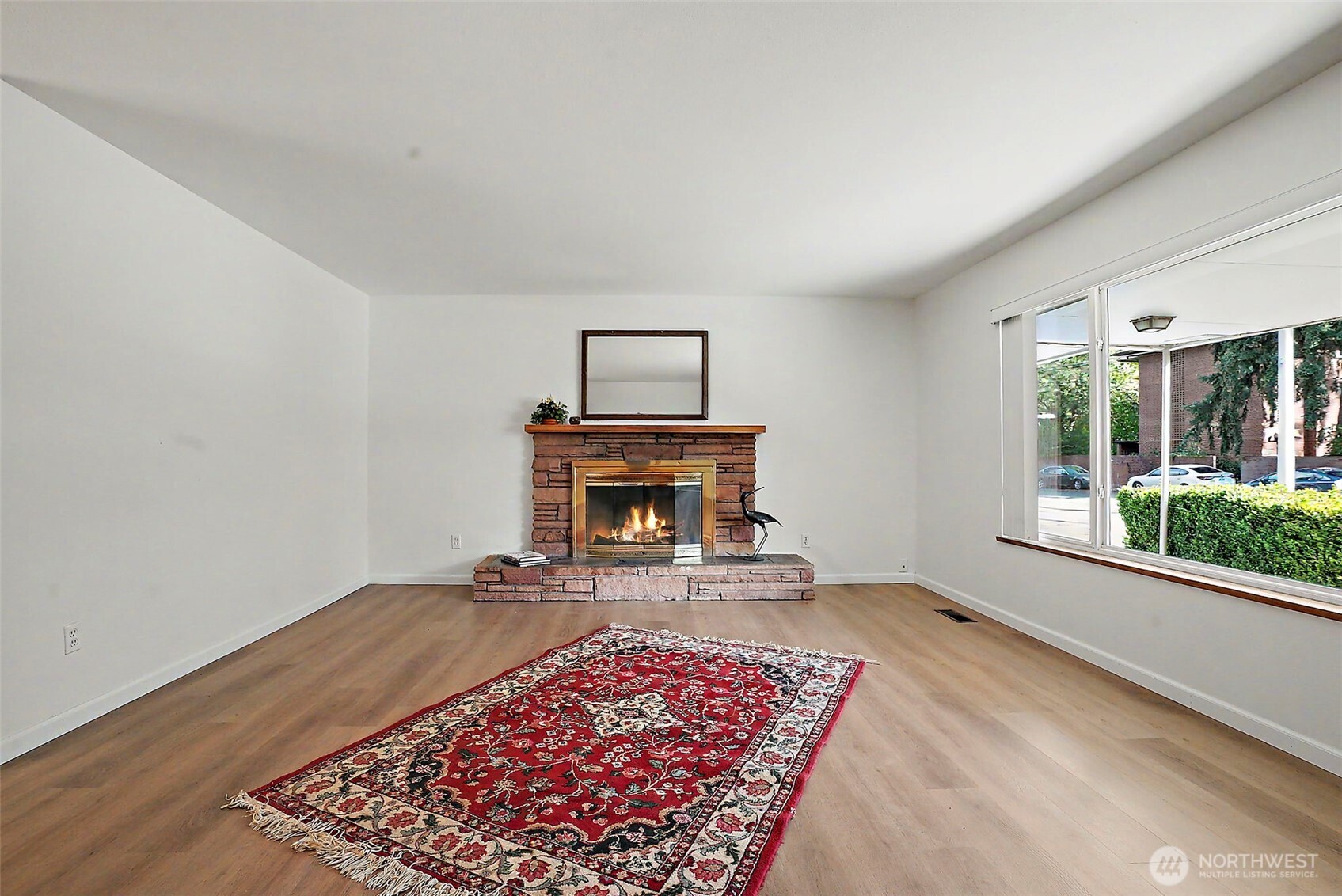 MLS #NWM2577900 image #3