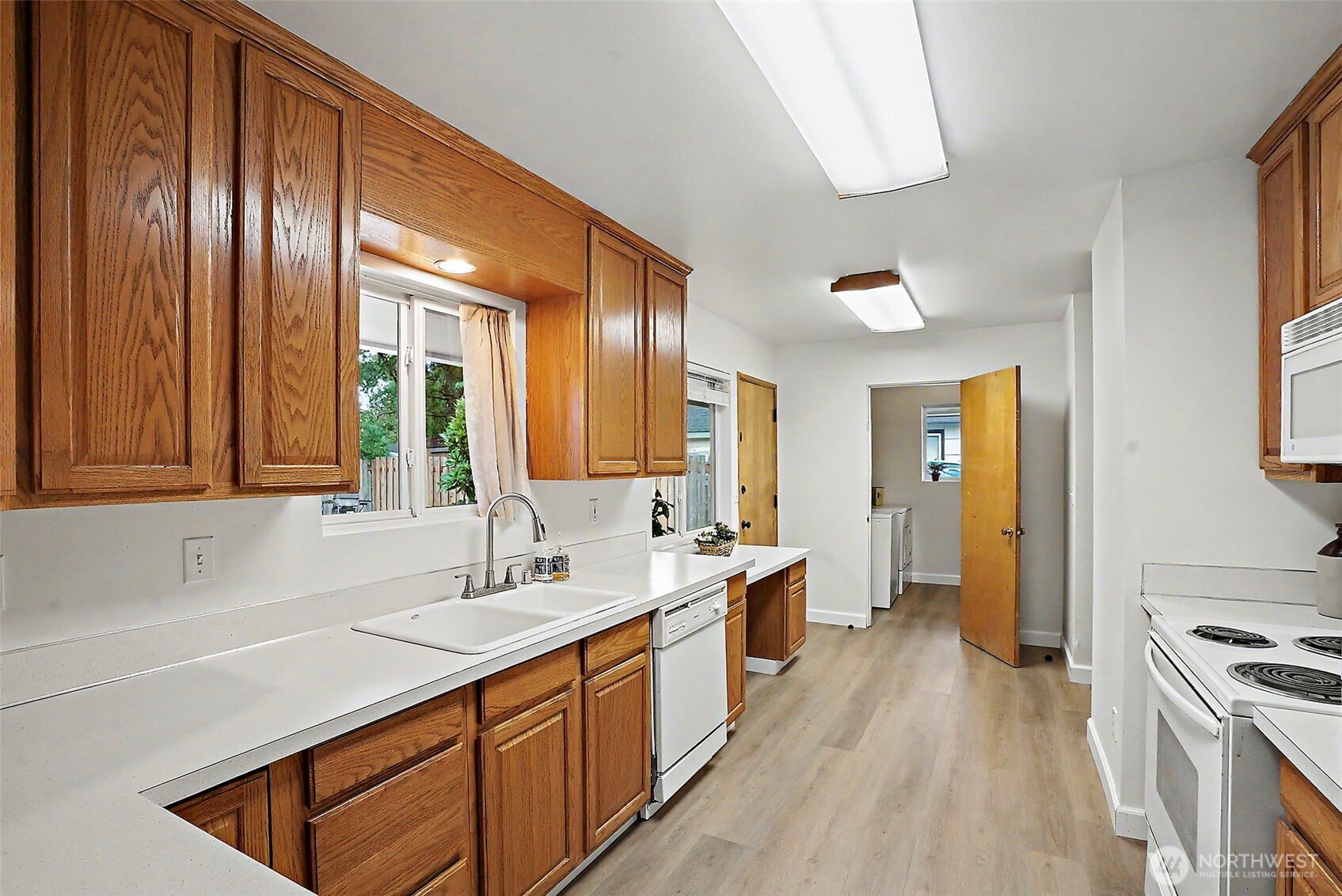 MLS #NWM2577900 image #8