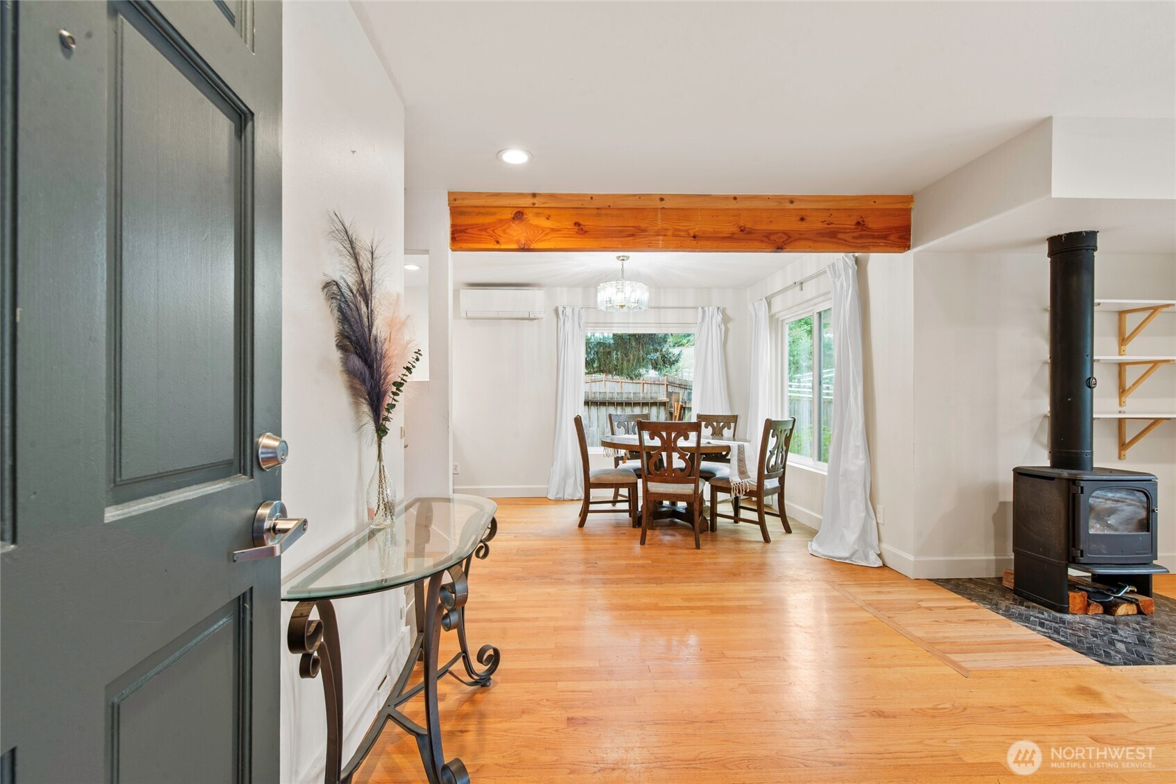 MLS #NWM2578213 image #4