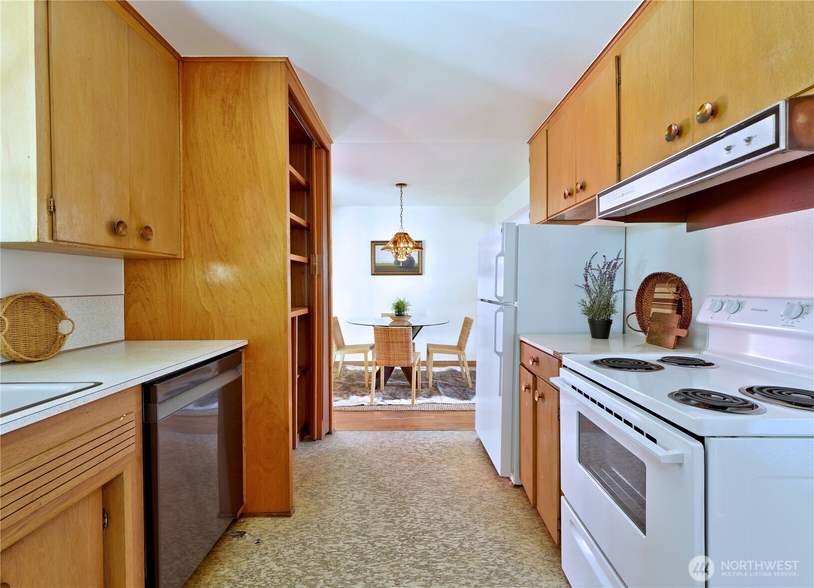 MLS #NWM2578224 image #6