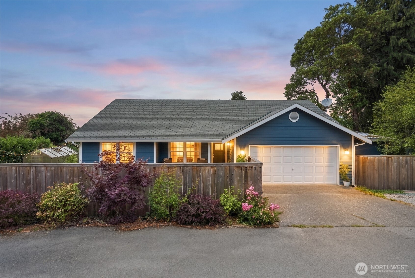 MLS #NWM2578477 image #0