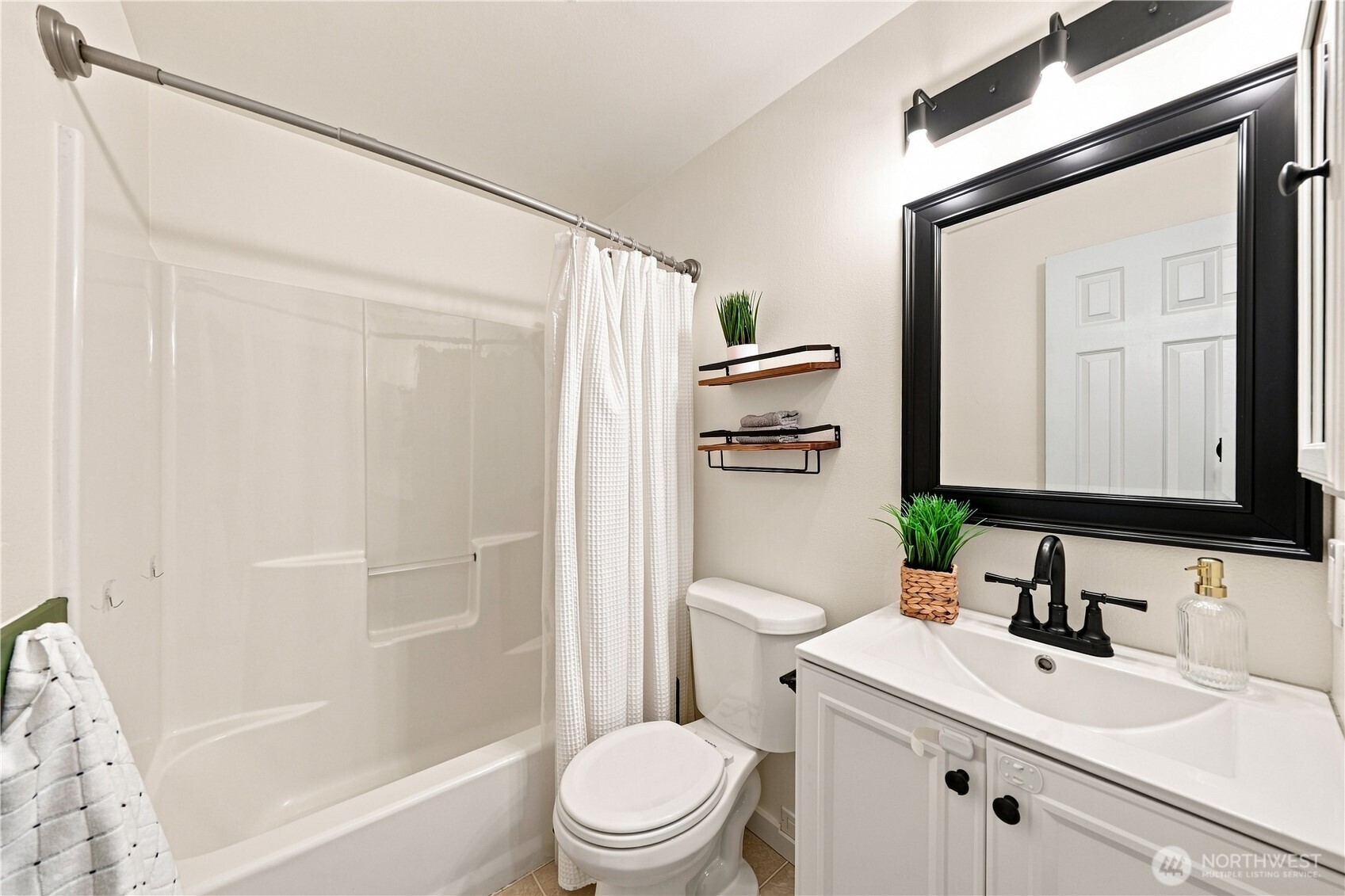 MLS #NWM2578477 image #19