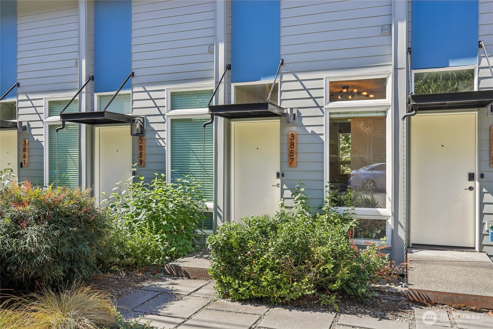 MLS #NWM2578519 image #0