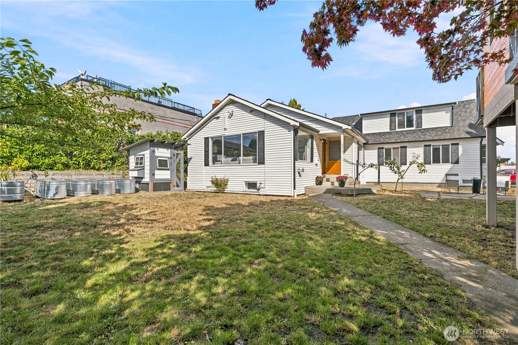 MLS #NWM2578672 image #1