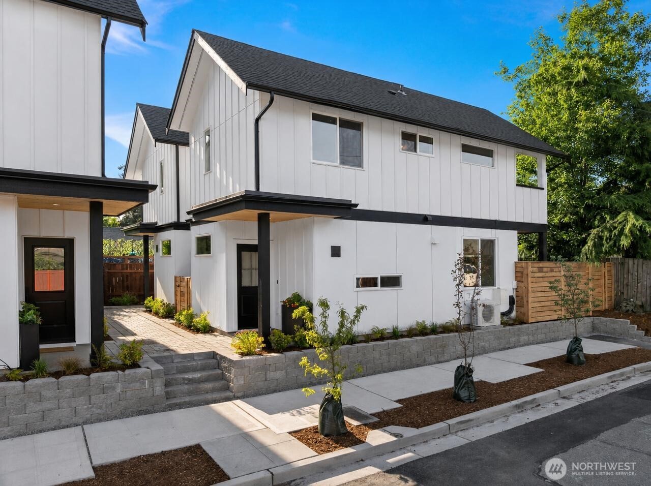 MLS #NWM2578749 image #0