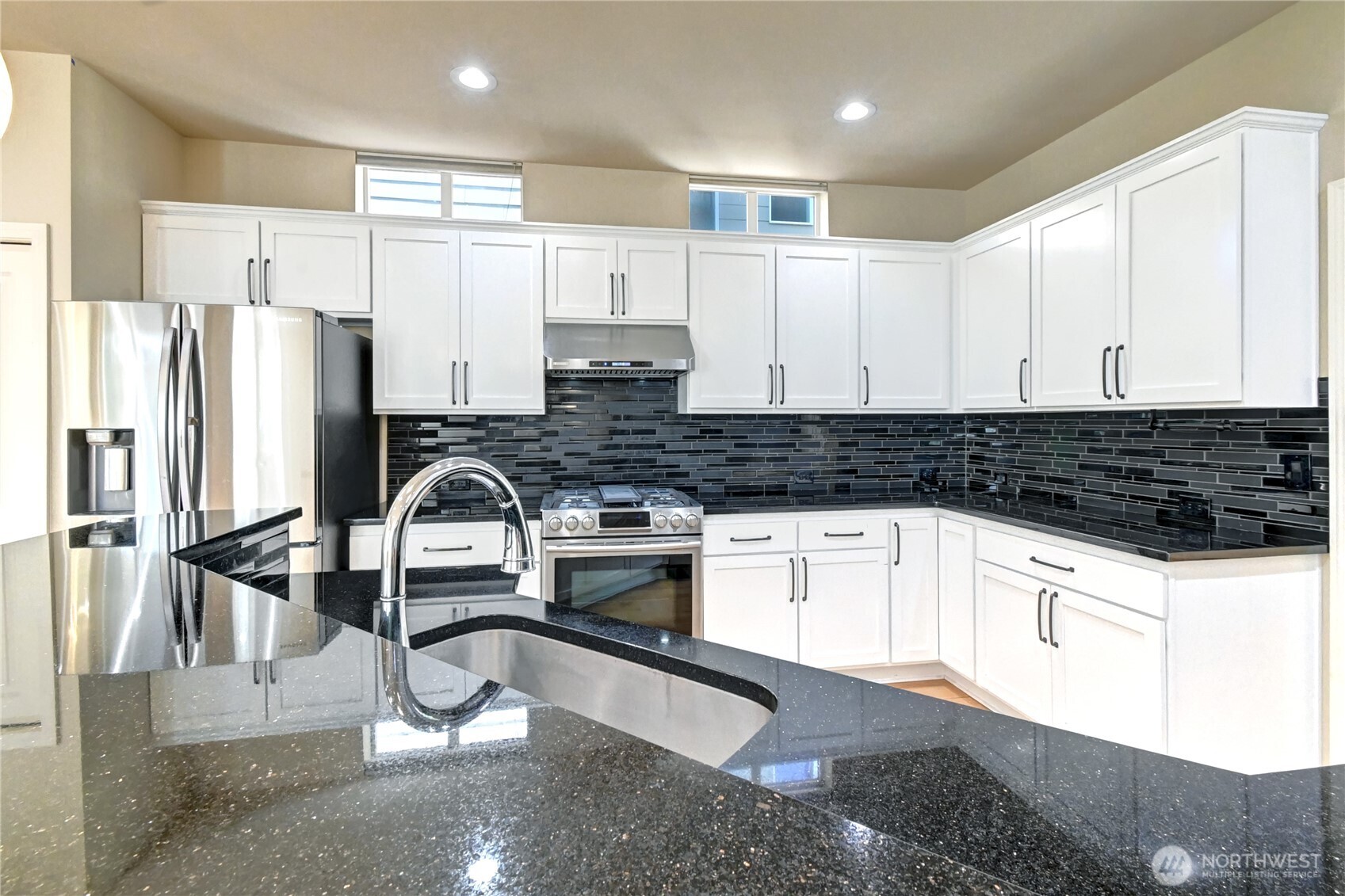 MLS #NWM2578783 image #11