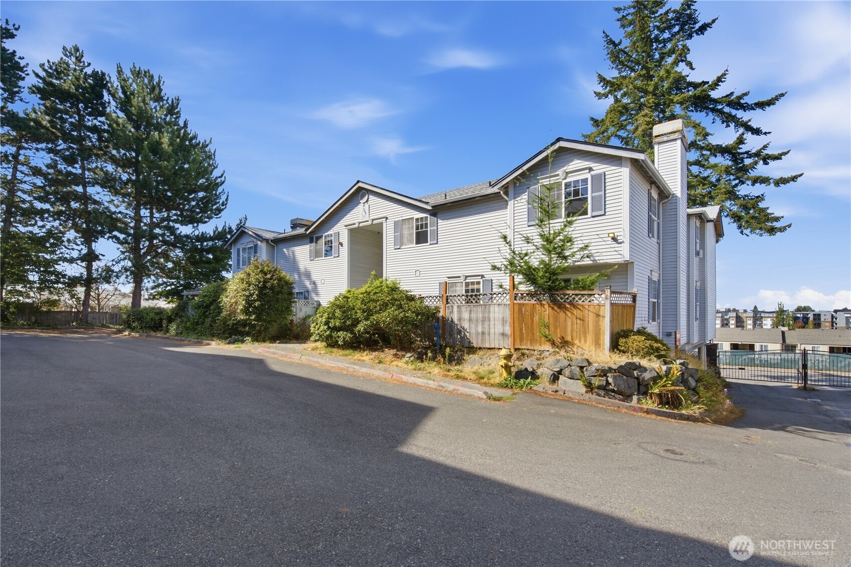 MLS #NWM2579593 image #1