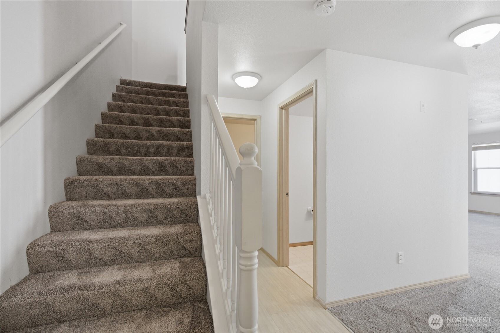 MLS #NWM2579593 image #2