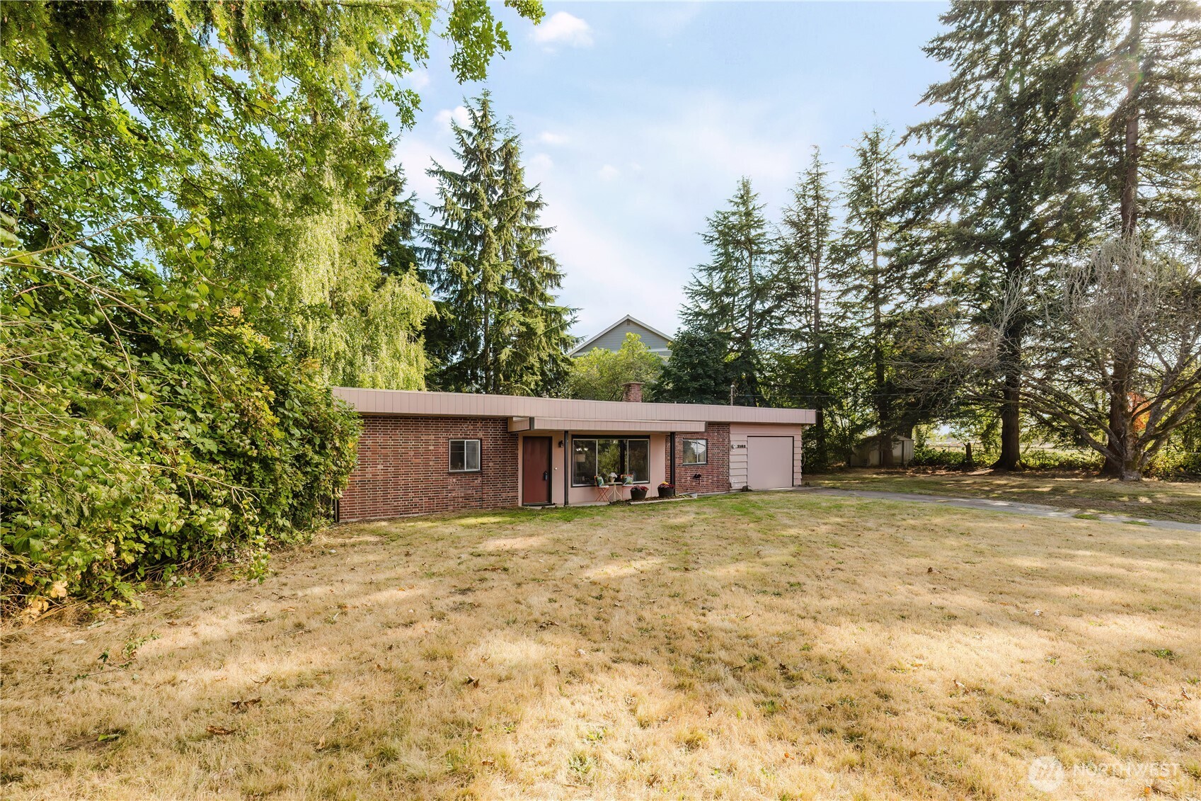 MLS #NWM2579784 image #0