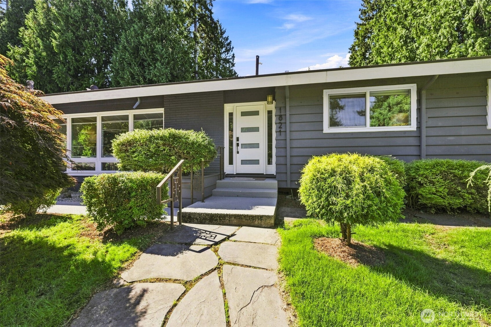 MLS #NWM2580035 image #1
