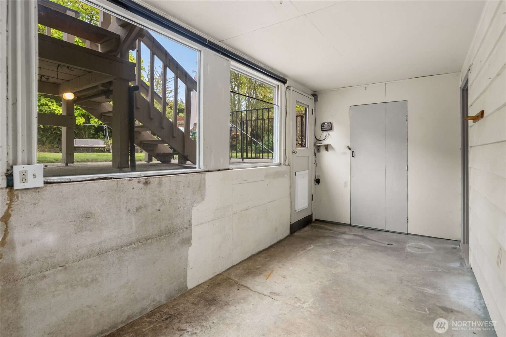 MLS #NWM2580560 image #32