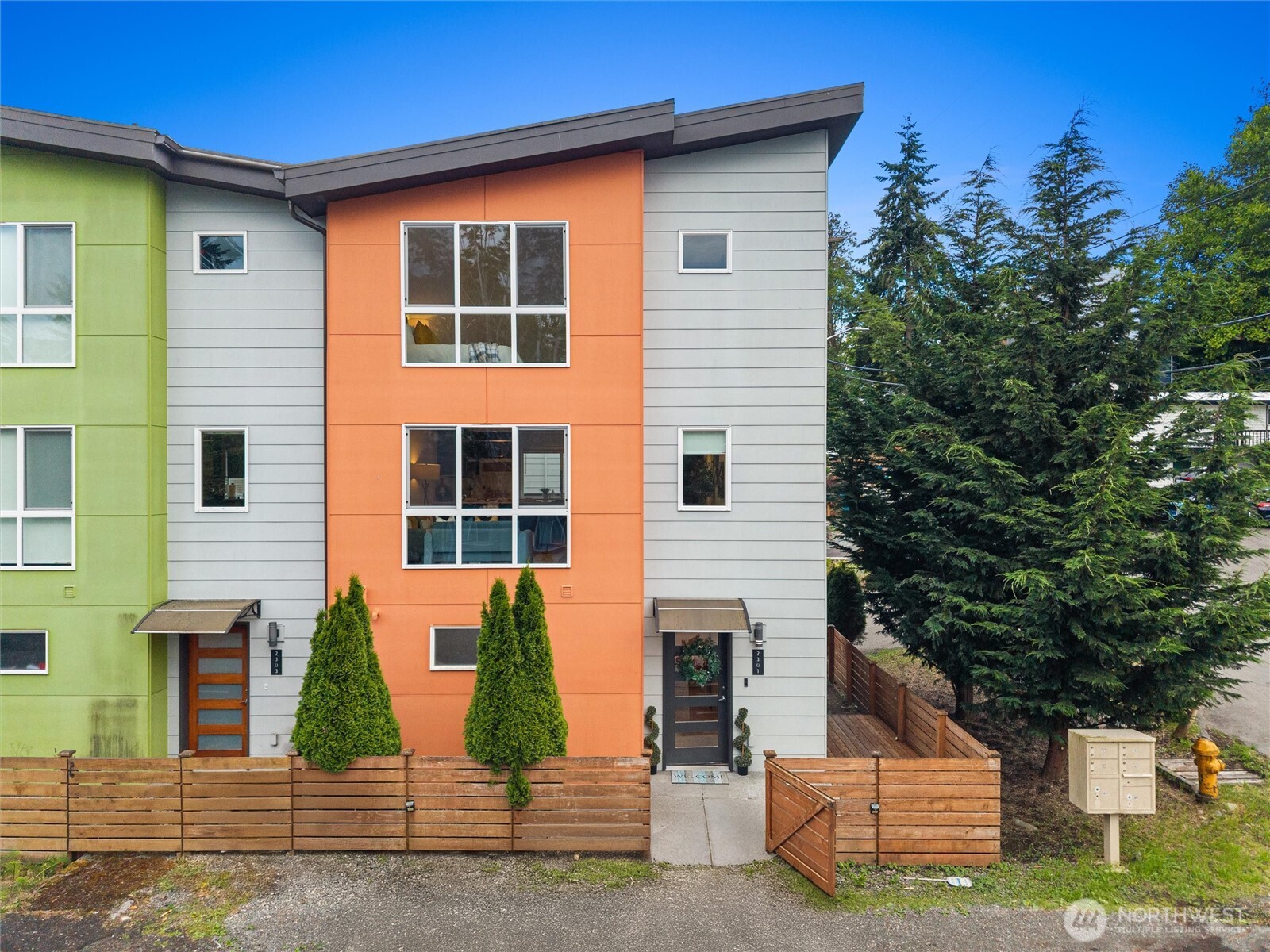 MLS #NWM2580676 image #0