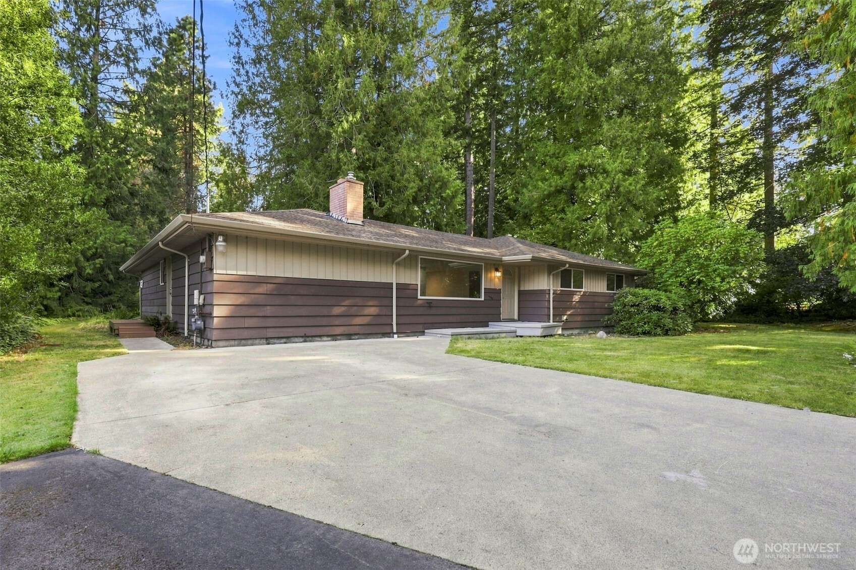 MLS #NWM2580839 image #1