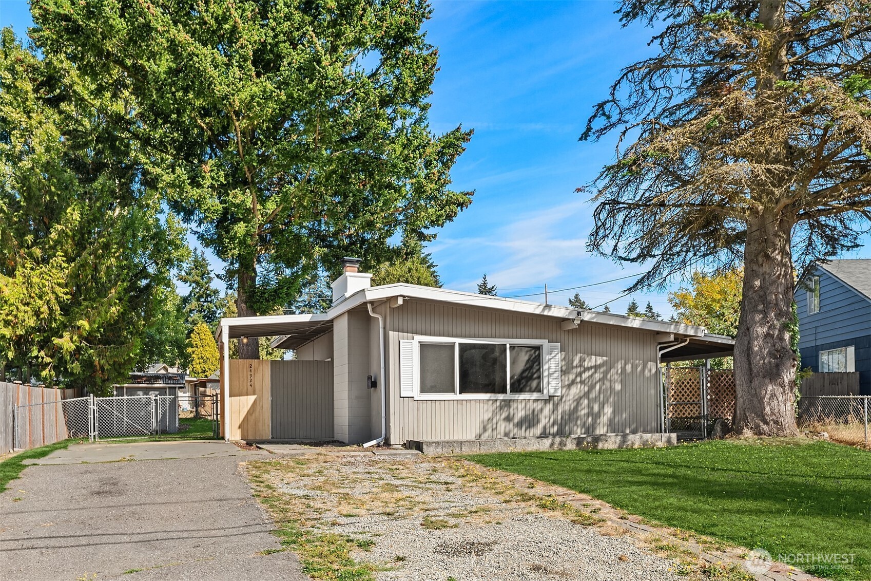 MLS #NWM2580893 image #0