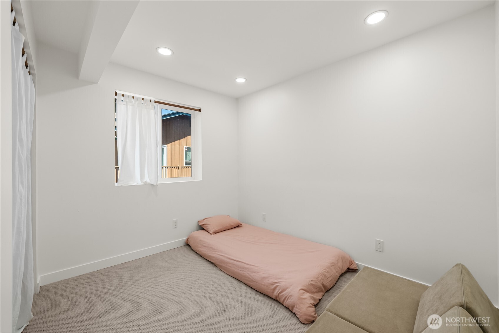 MLS #NWM2580912 image #25