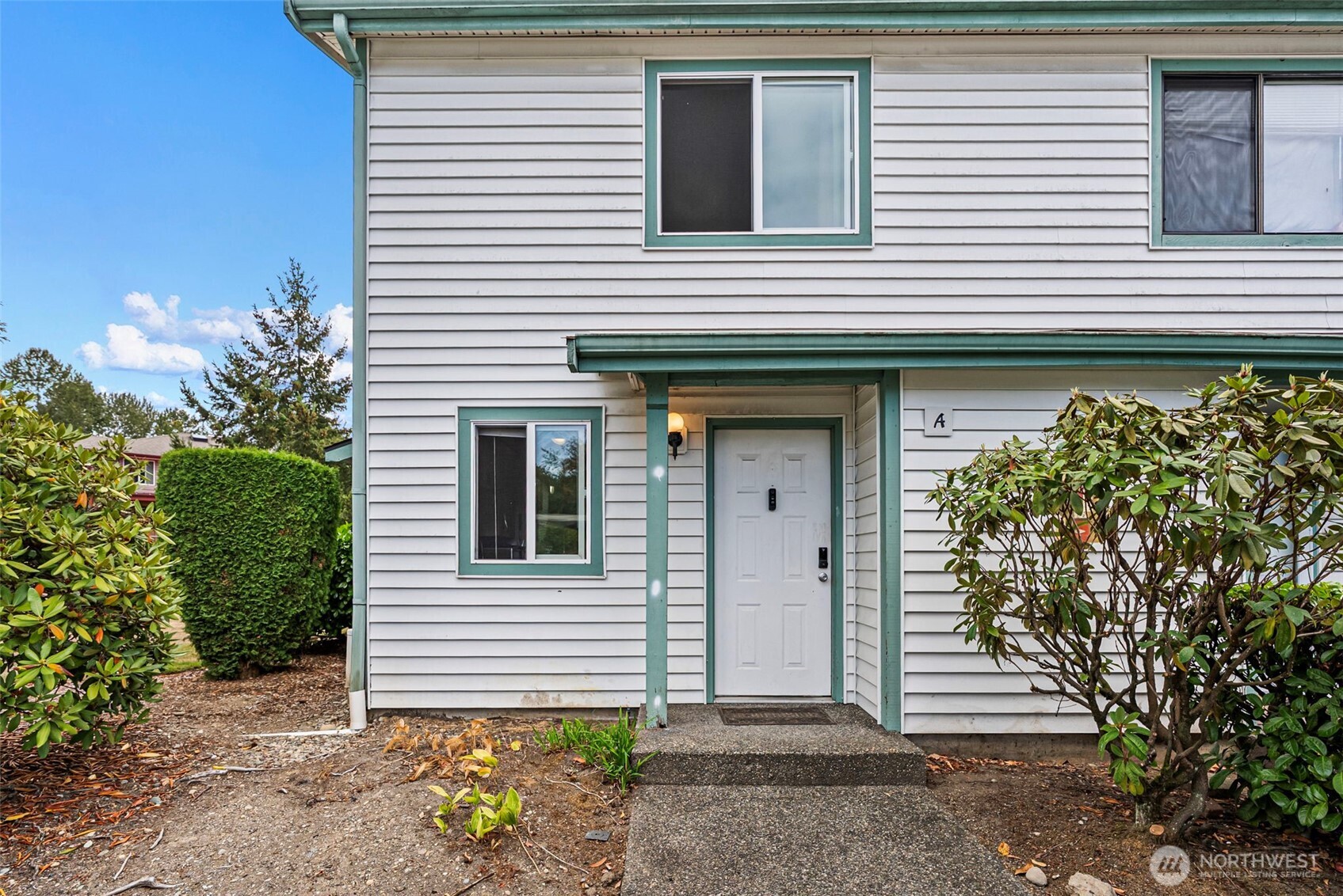 MLS #NWM2581046 image #0