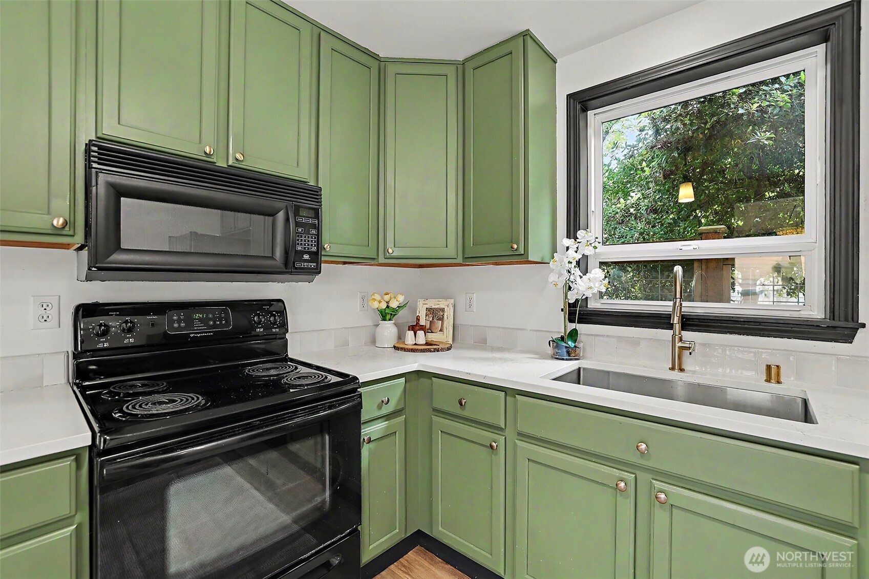 MLS #NWM2581282 image #11