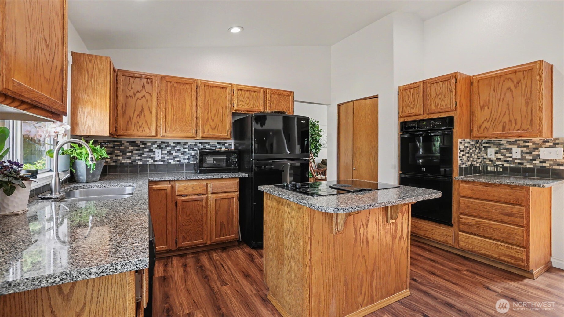 MLS #NWM2581440 image #4