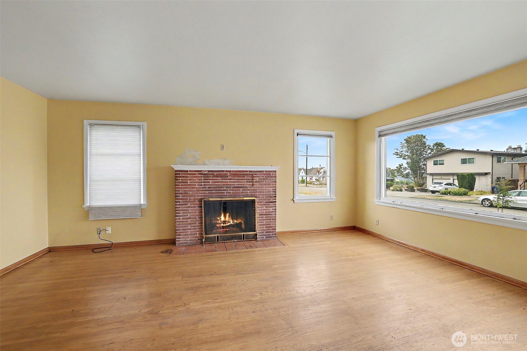 MLS #NWM2581449 image #4