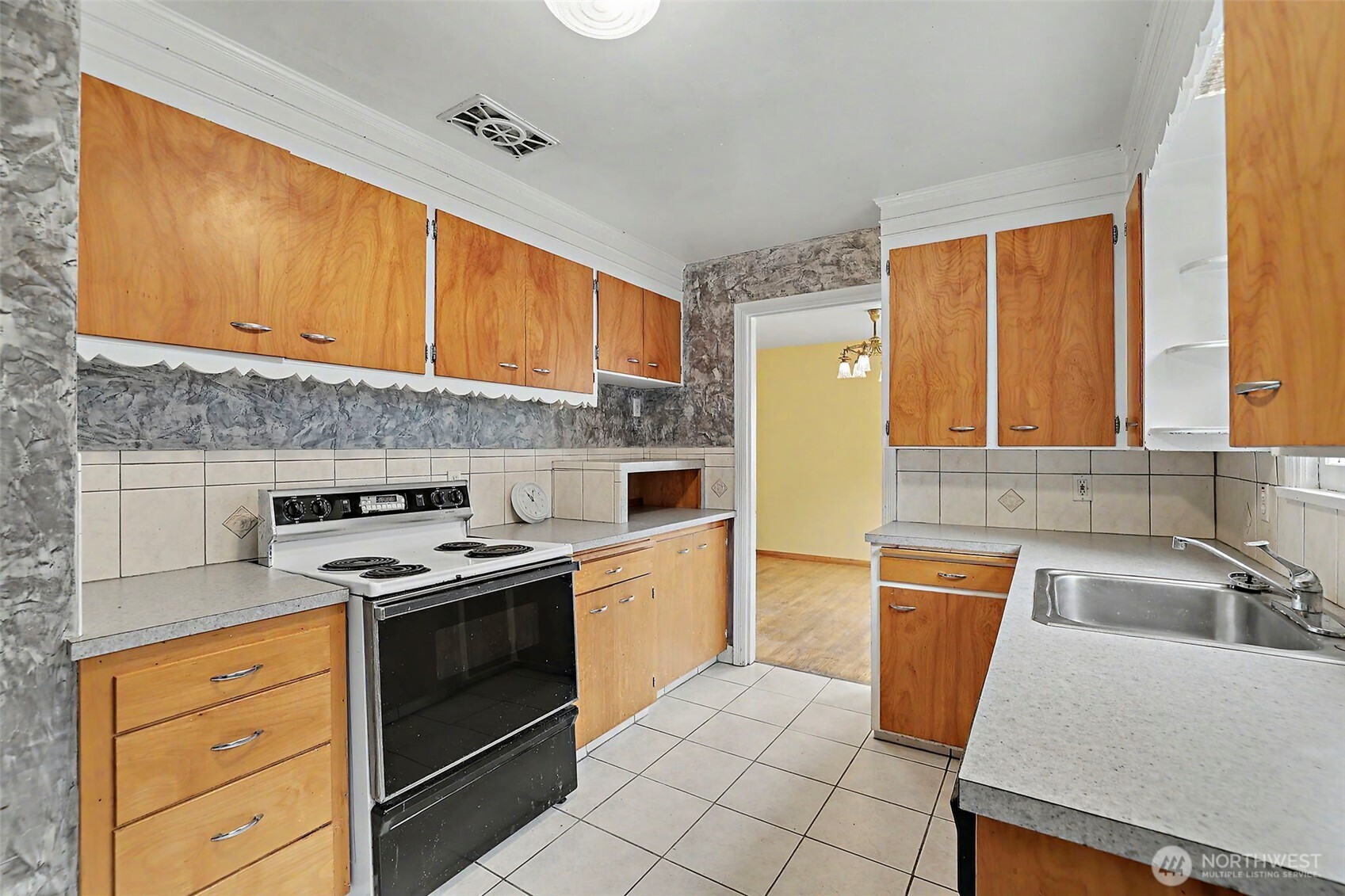 MLS #NWM2581449 image #8