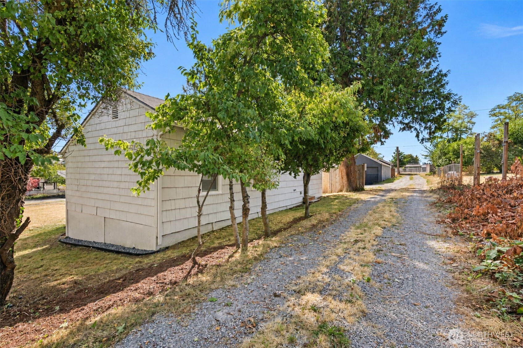 MLS #NWM2581452 image #25