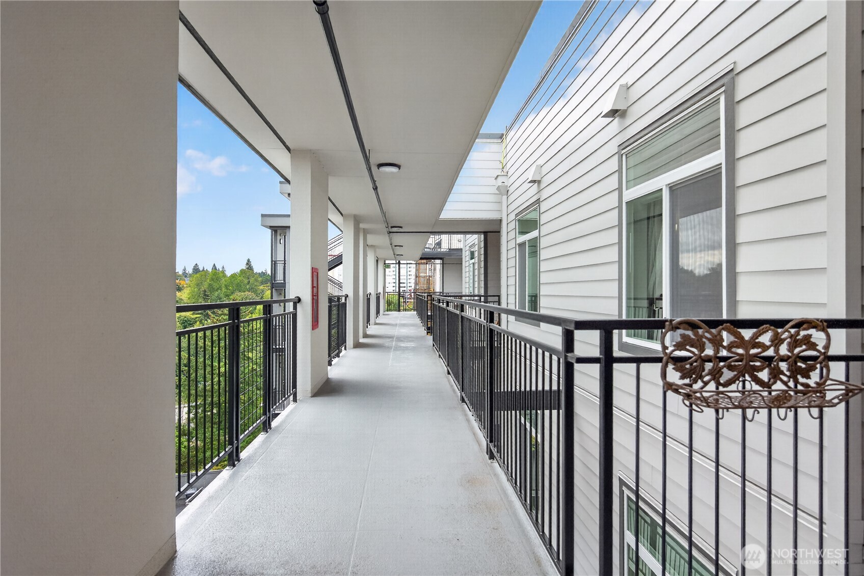 MLS #NWM2581855 image #3