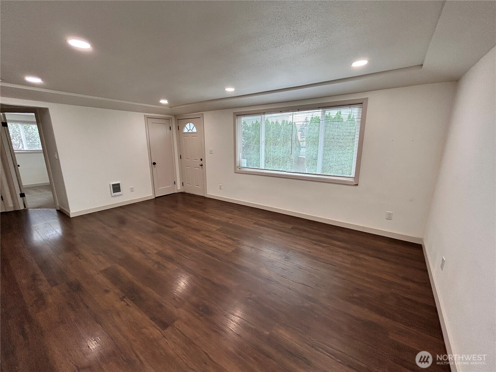 MLS #NWM2581931 image #4