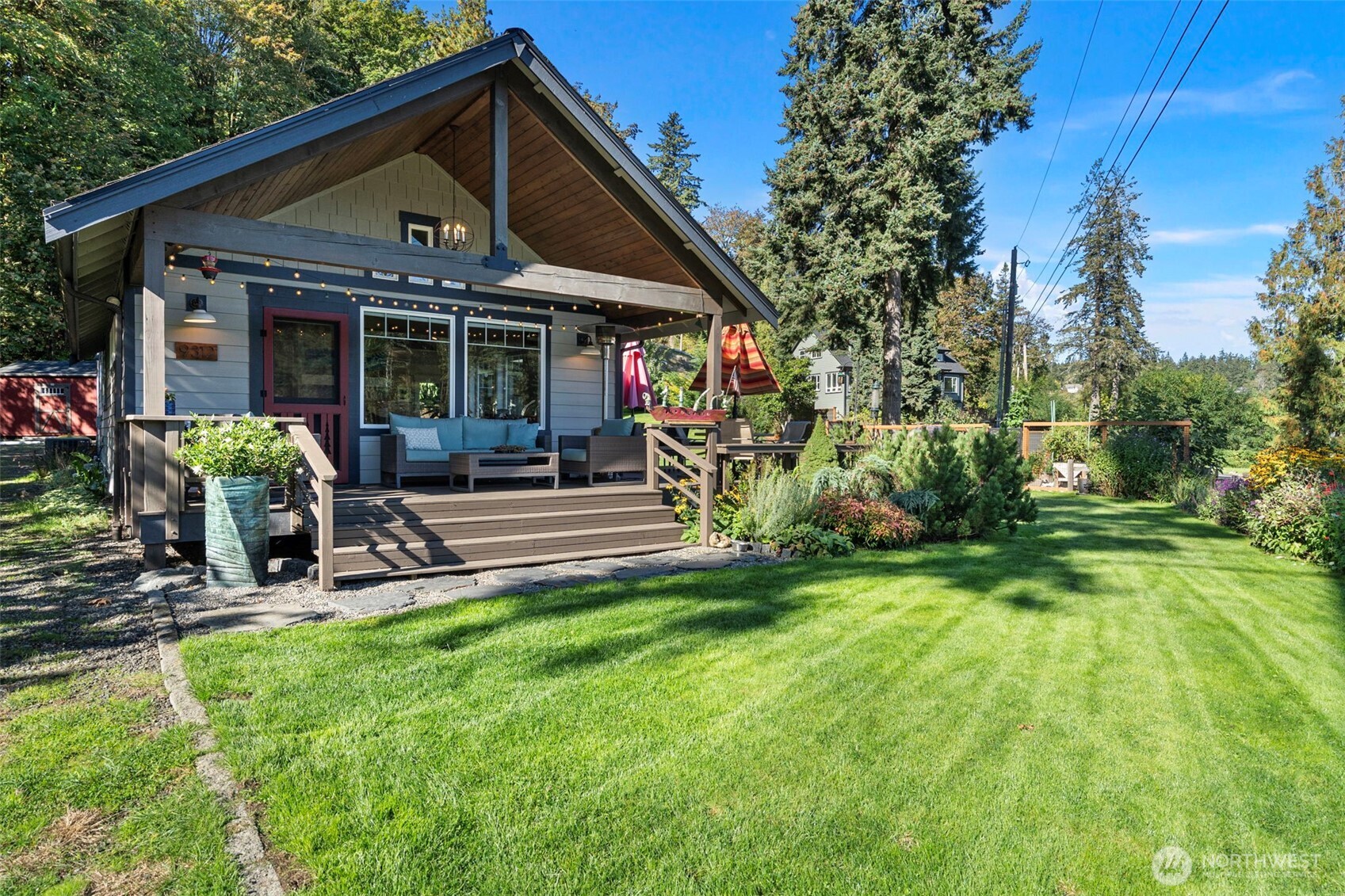 MLS #NWM2582479 image #1