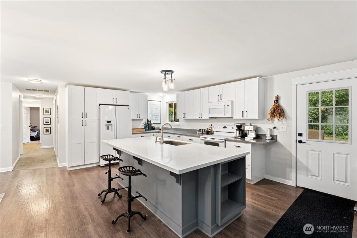 MLS #NWM2583254 image #9