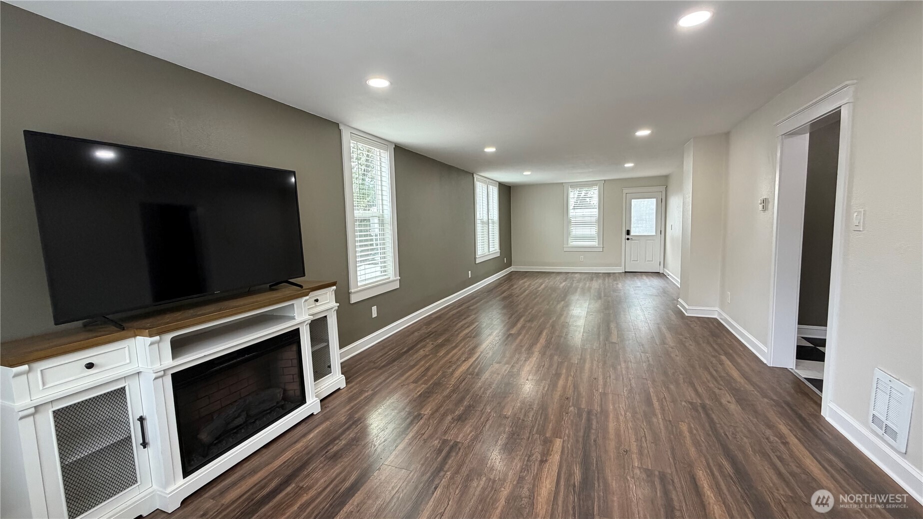 MLS #NWM2584025 image #8