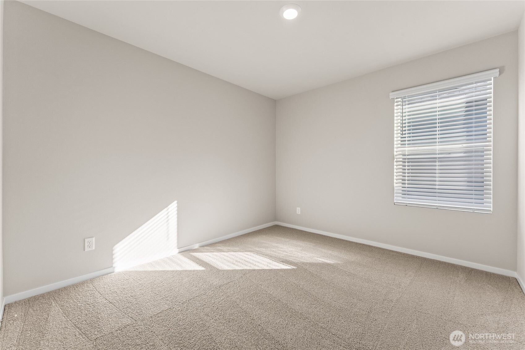 MLS #NWM2584088 image #12