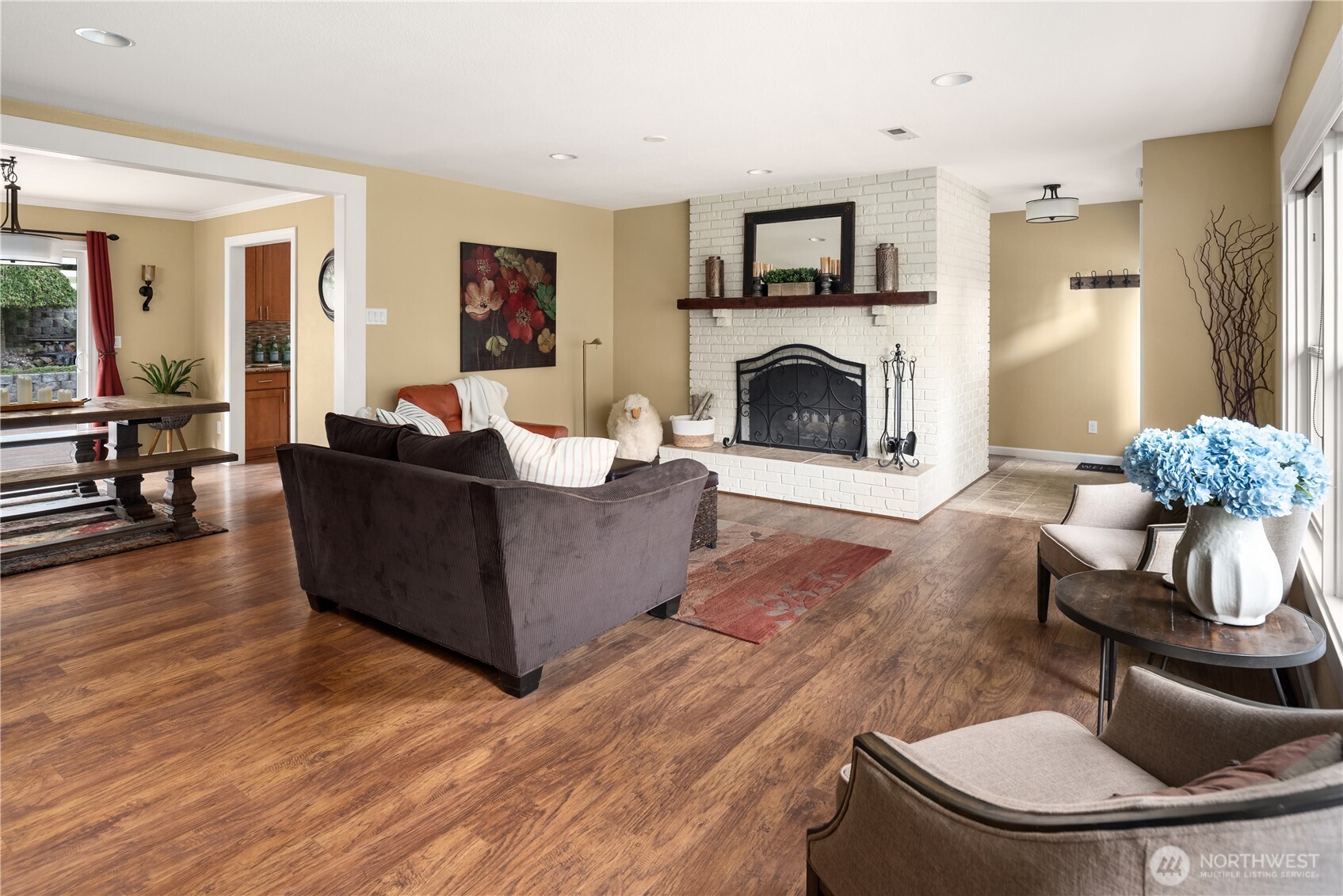 MLS #NWM2584601 image #6