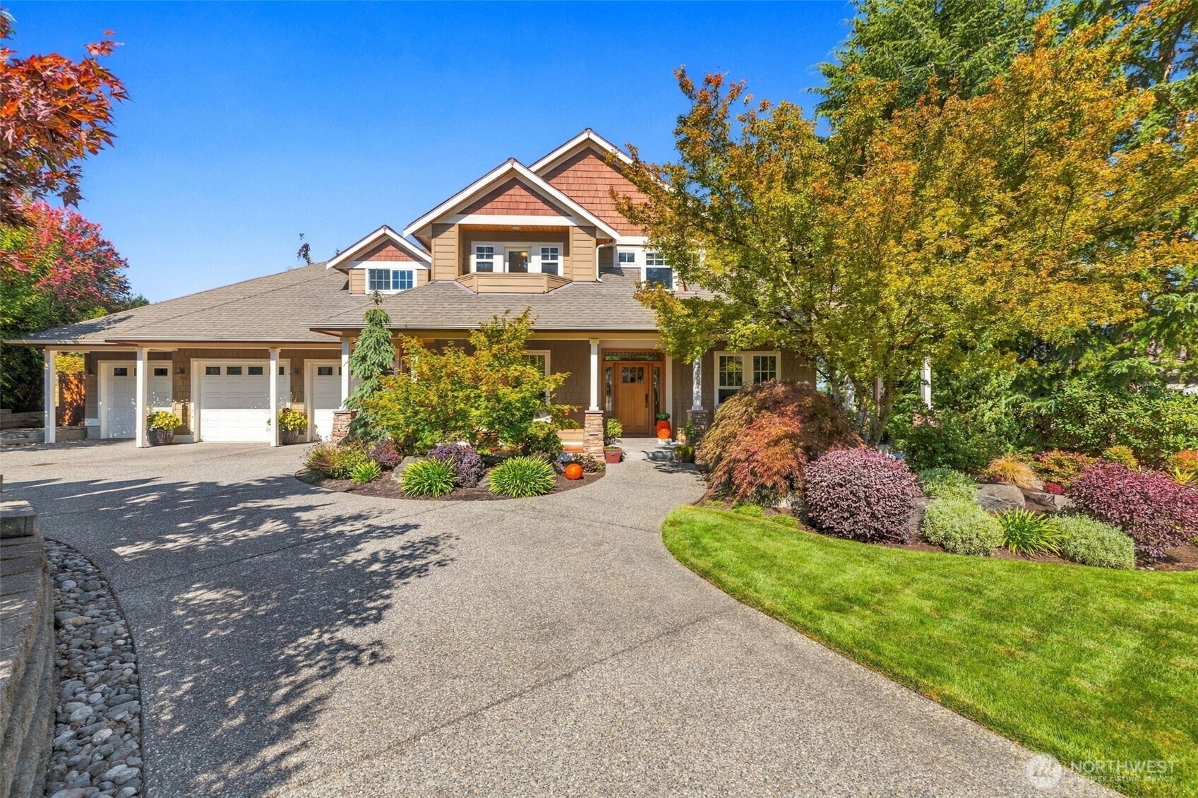 MLS #NWM2584791 image #0