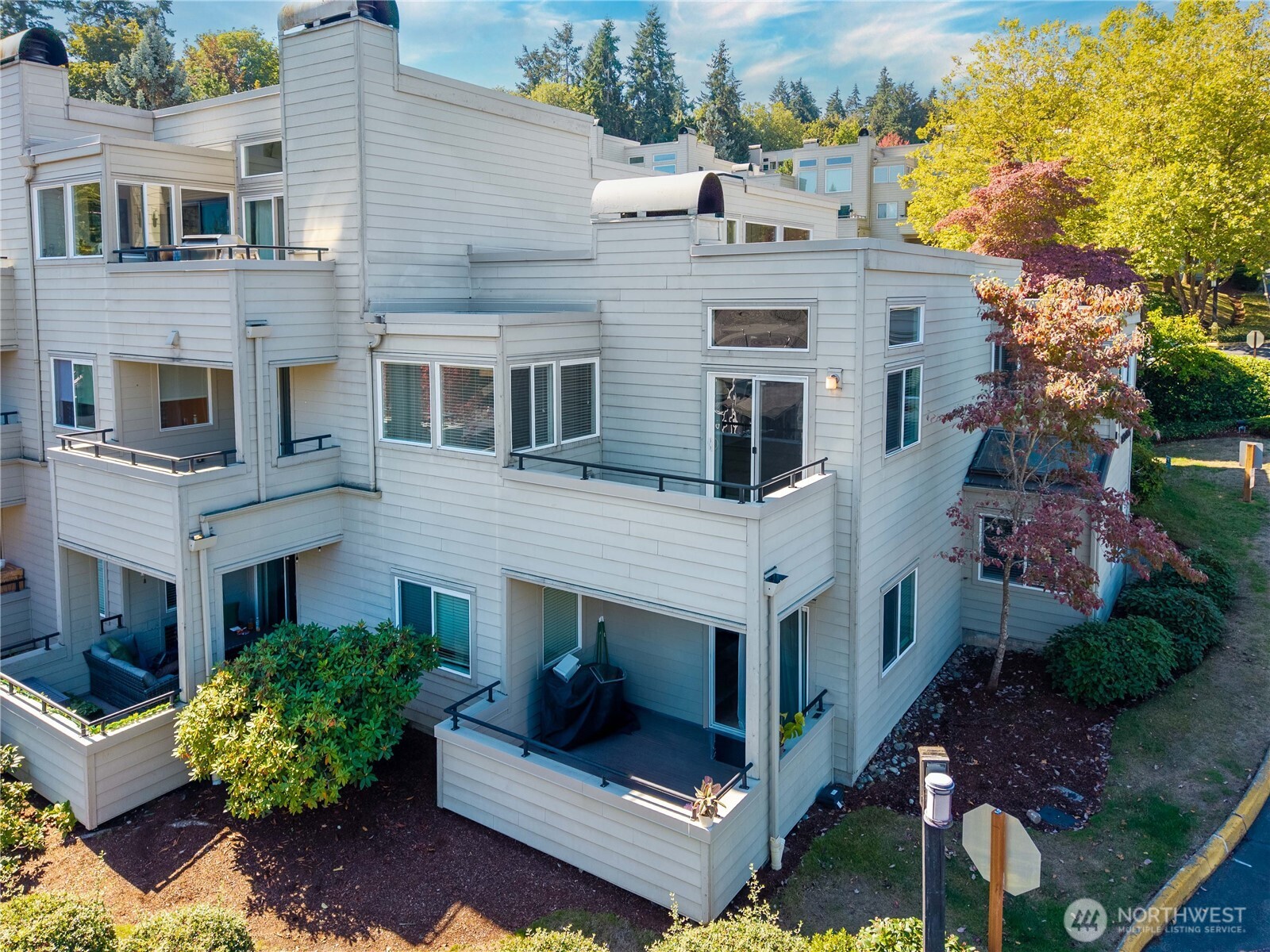 MLS #NWM2584863 image #0