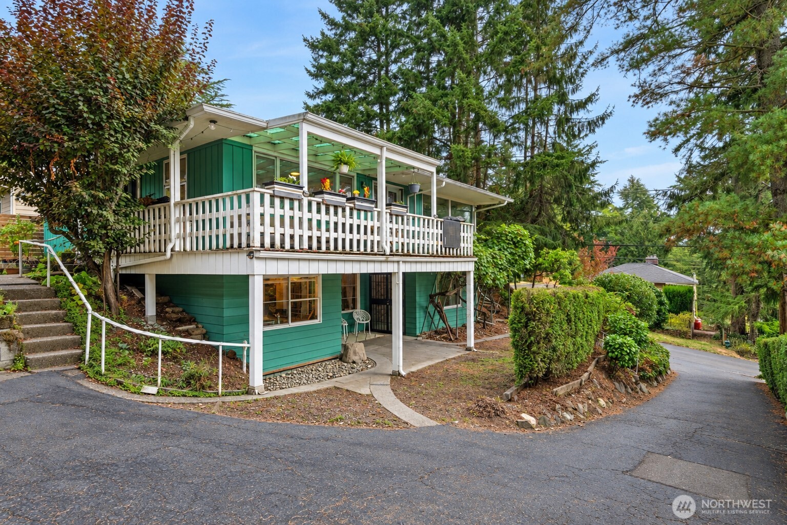 MLS #NWM2586947 image #0