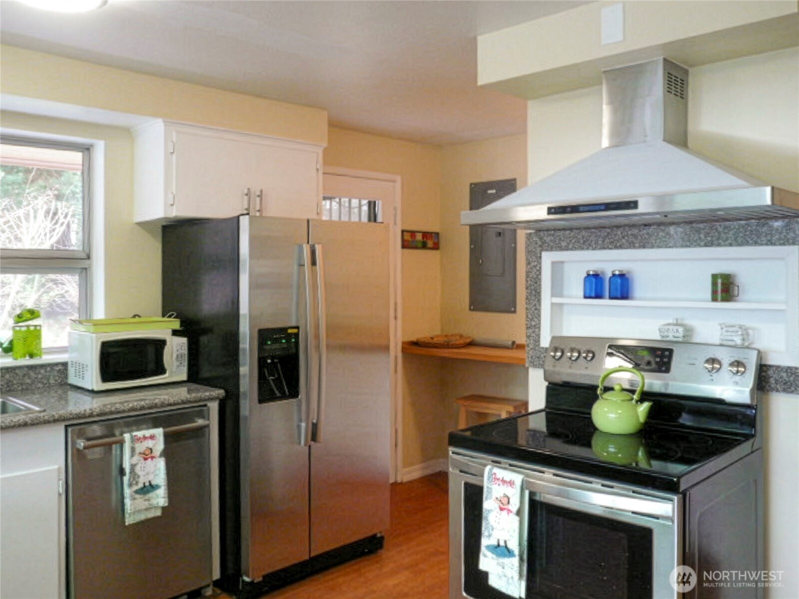 MLS #NWM2586947 image #6