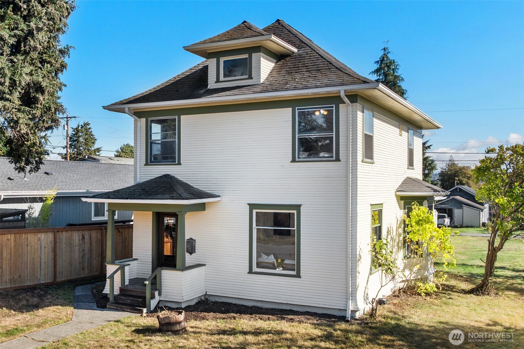MLS #NWM2588386 image #0