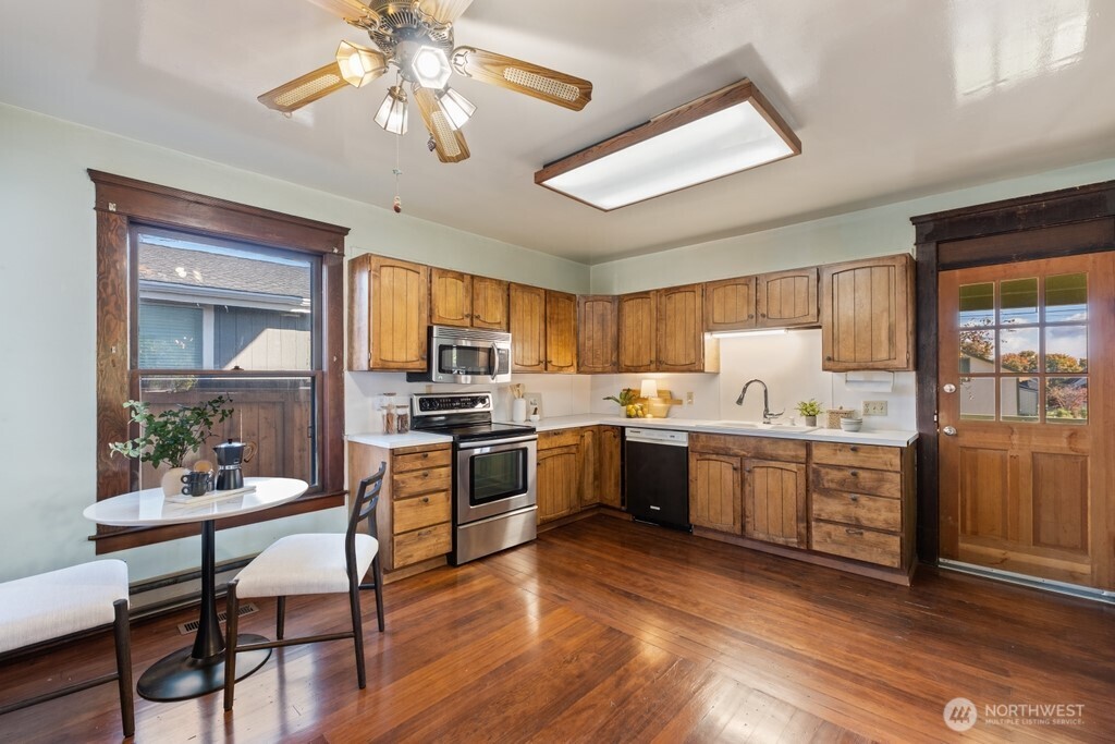 MLS #NWM2588386 image #10