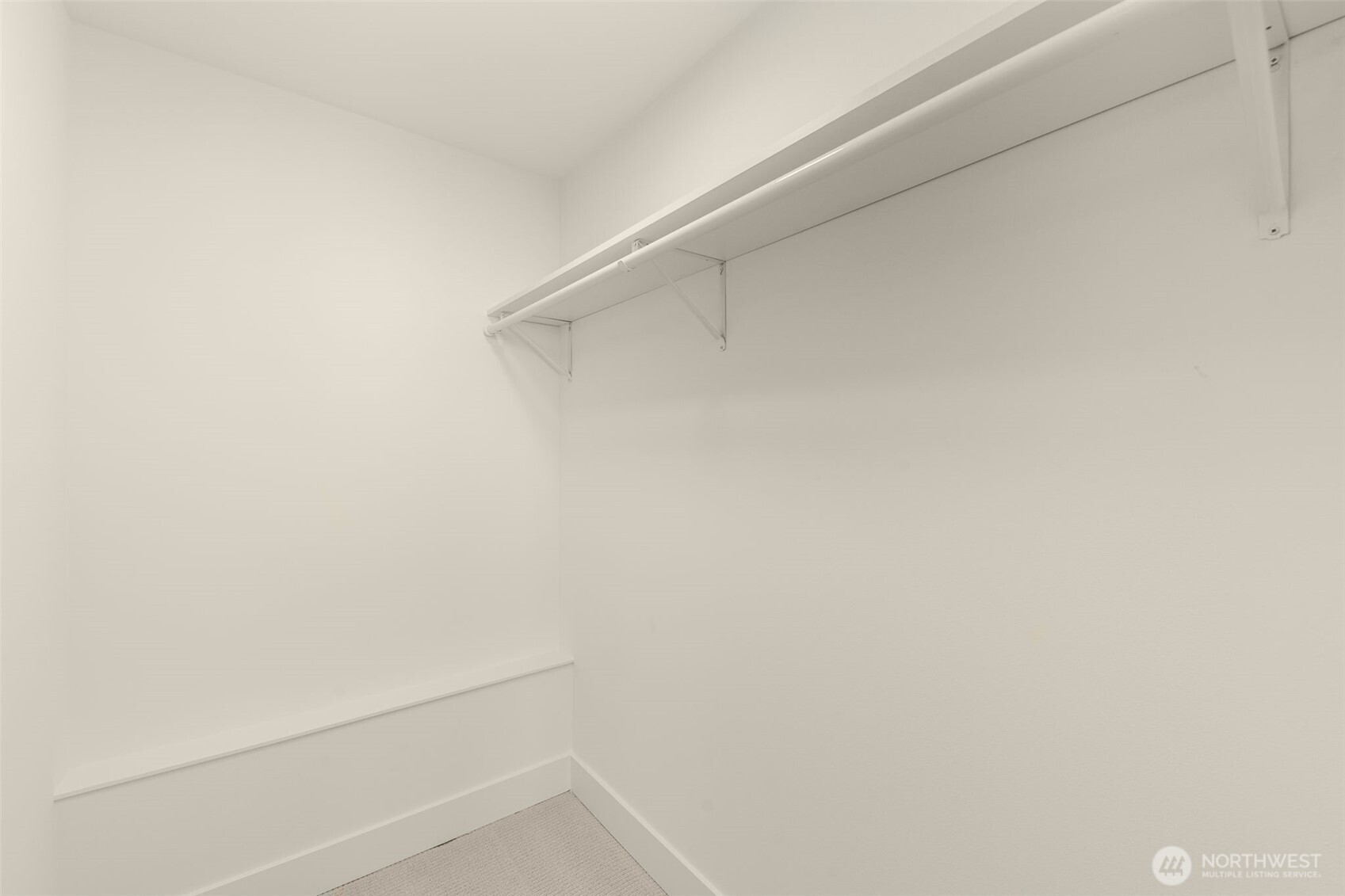 MLS #NWM2589102 image #7